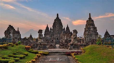 Candi Sewu's Enigmatic Whispers: A Monumental Symphony of Stone and Shadow!